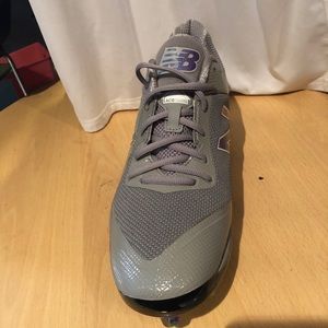 New balance baseball cleats